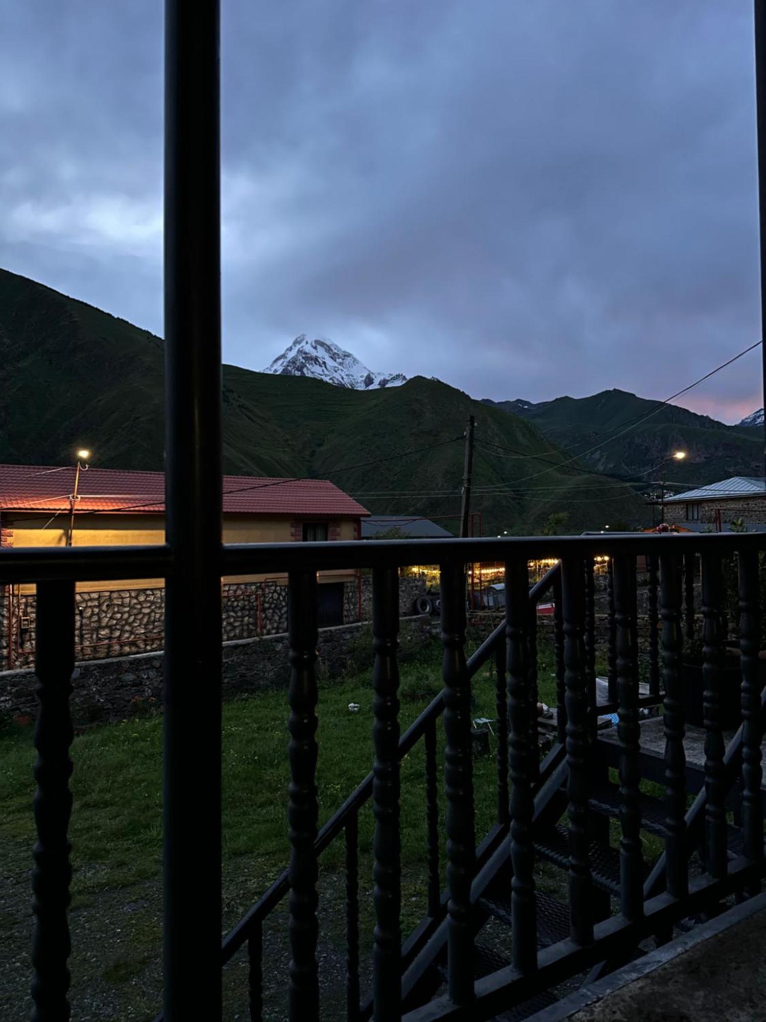 Hotel Dari Kazbegi Extérieur photo