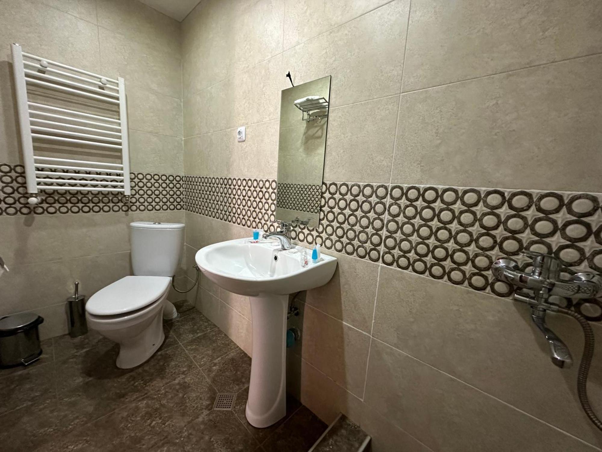 Hotel Dari Kazbegi Chambre photo
