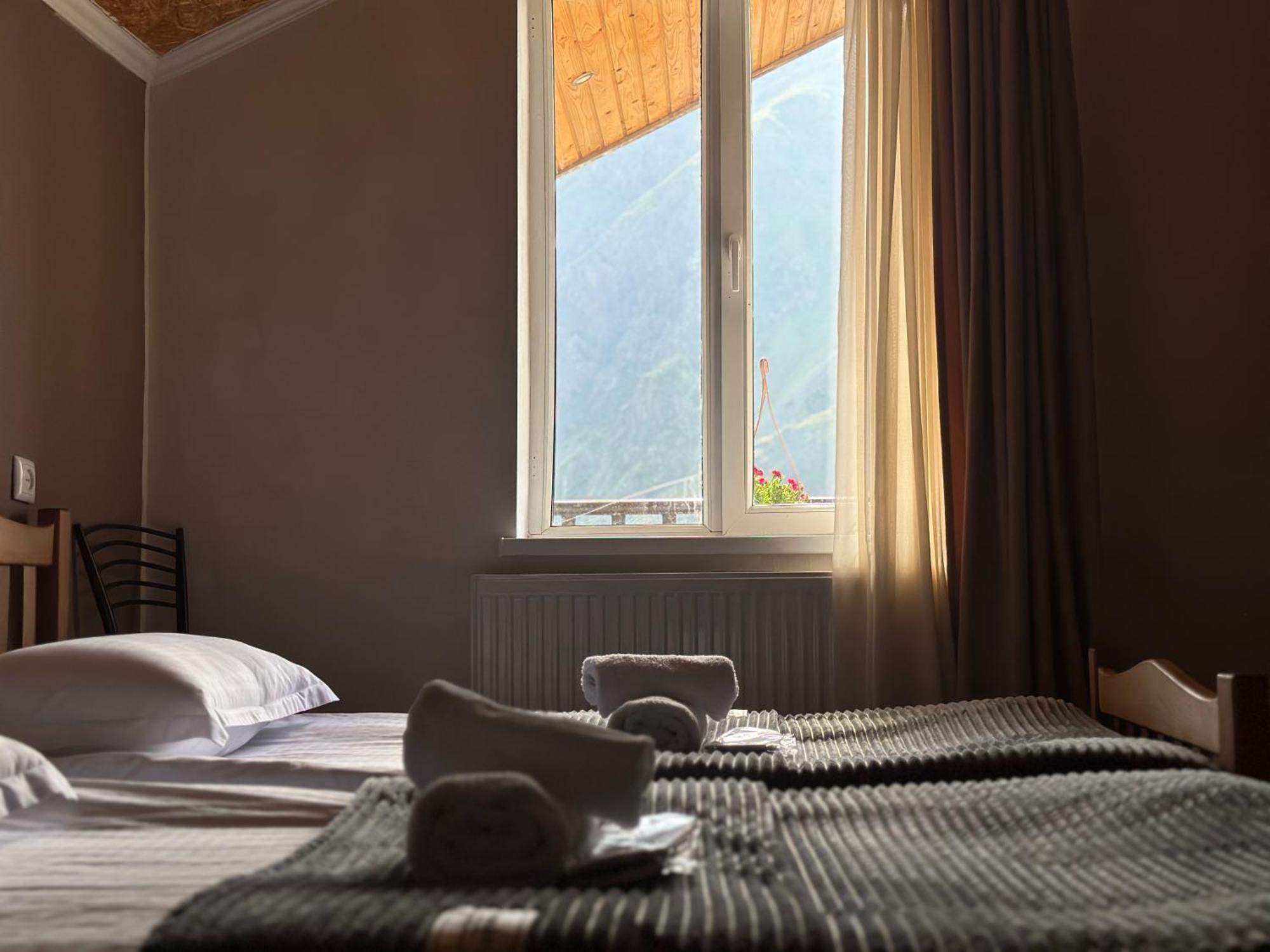 Hotel Dari Kazbegi Extérieur photo